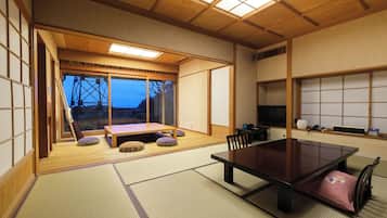 Japanese-Style Premium, Open-Air Bath, Optional meals in room, Non Smoking | Down comforters, in-room safe, iron/ironing board, free WiFi