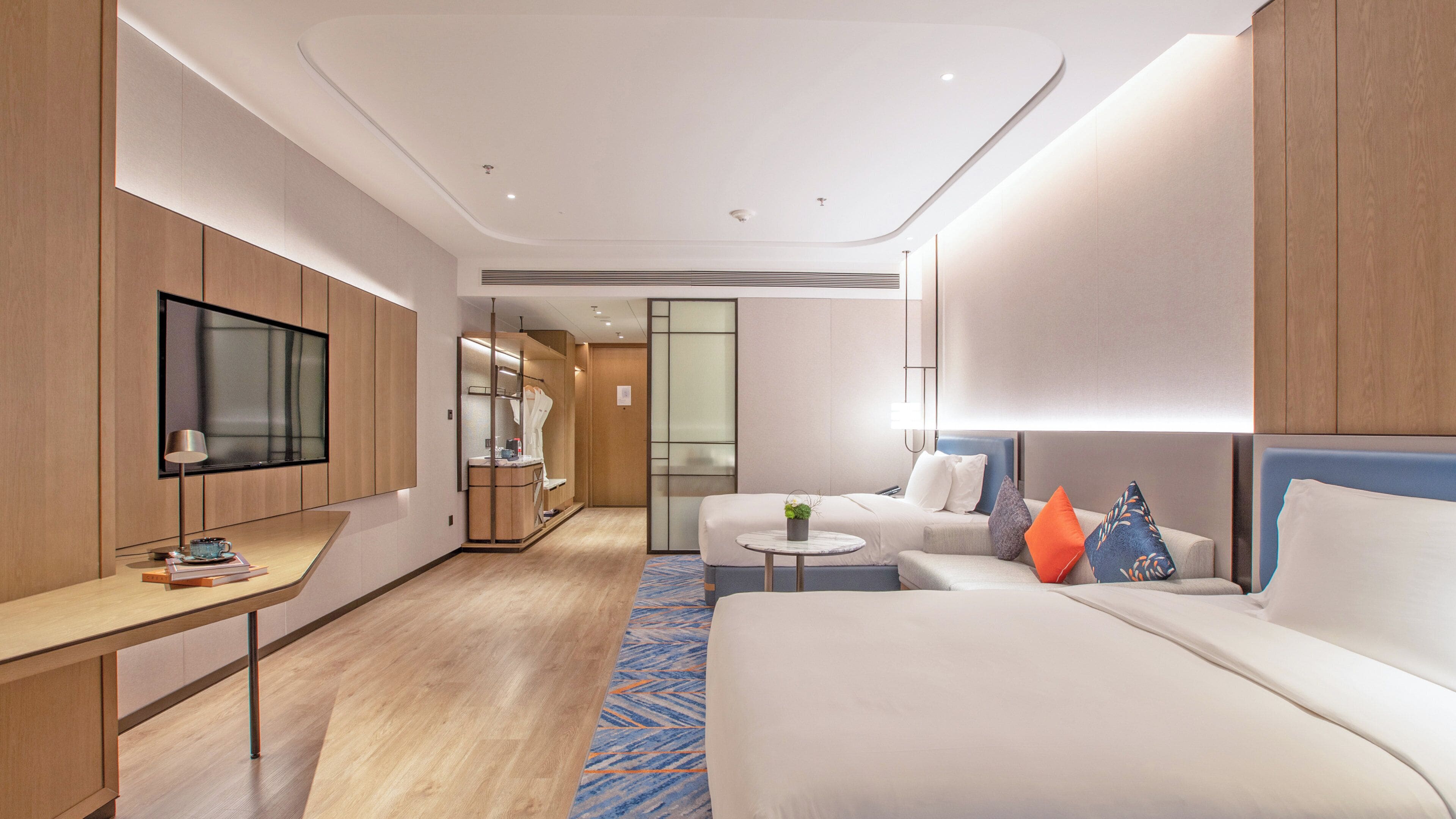 Minibar, Internet gratuit par câble