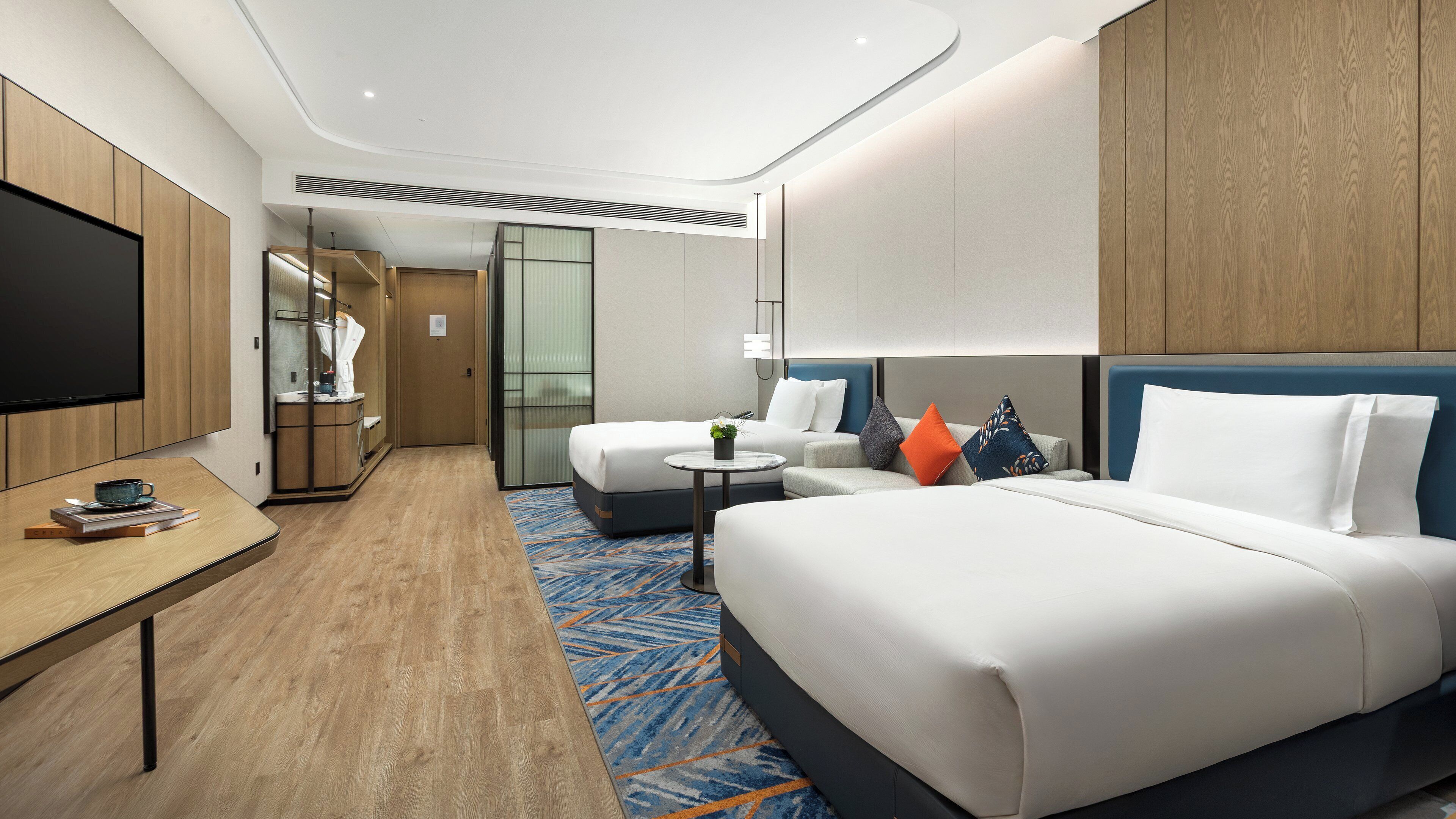 Minibar, Internet gratuit par câble