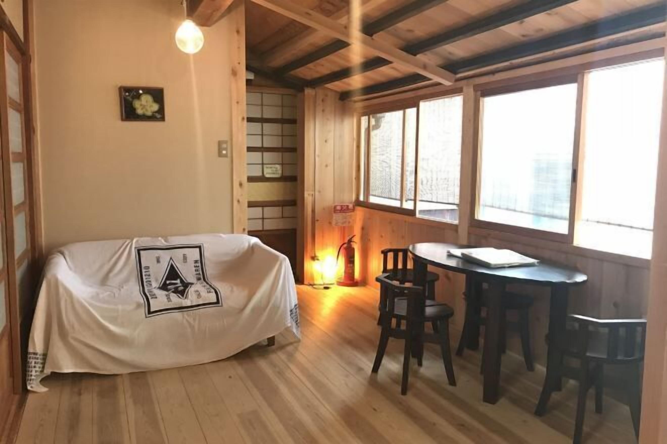 Iron/ironing board, free WiFi