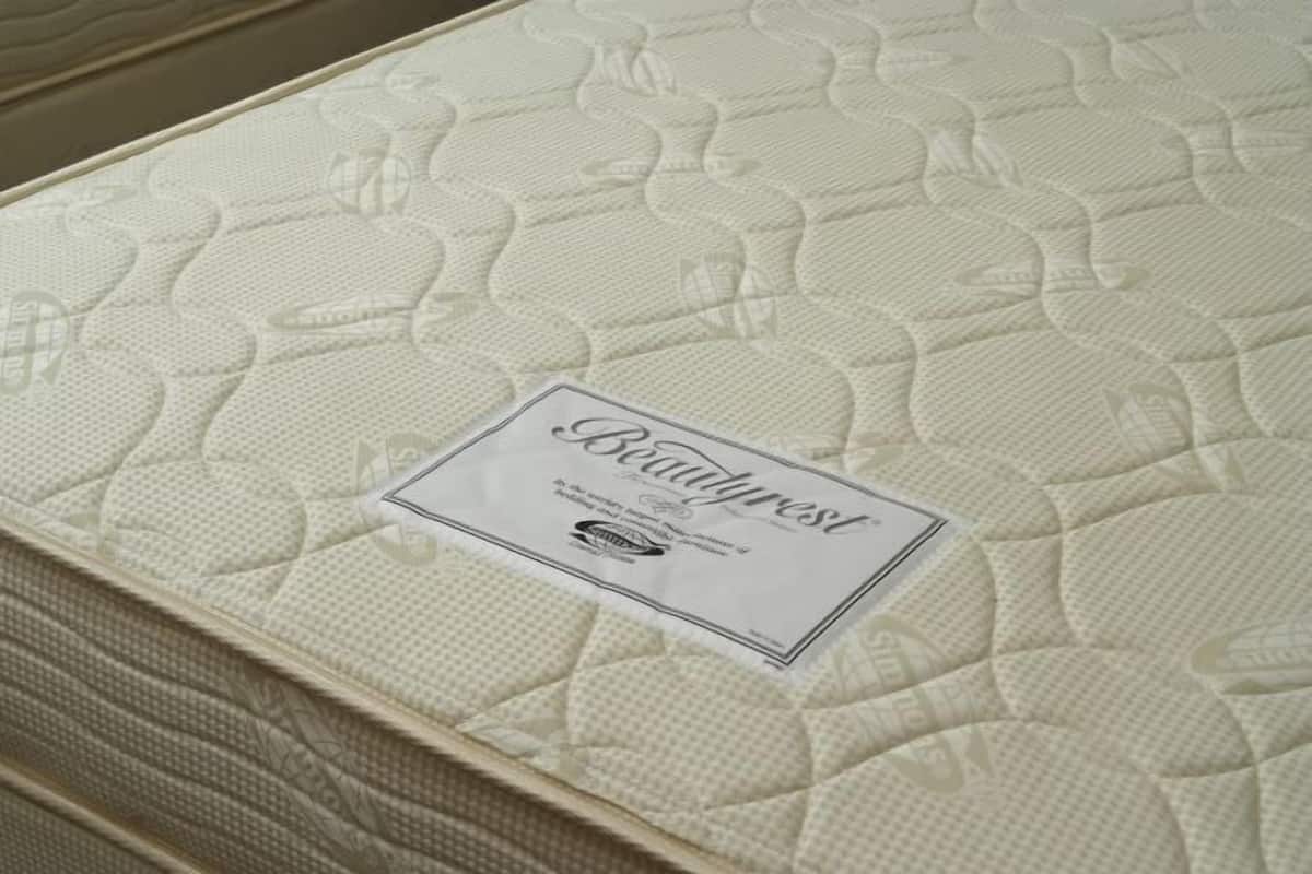 Premium bedding, Select Comfort beds, desk, free WiFi