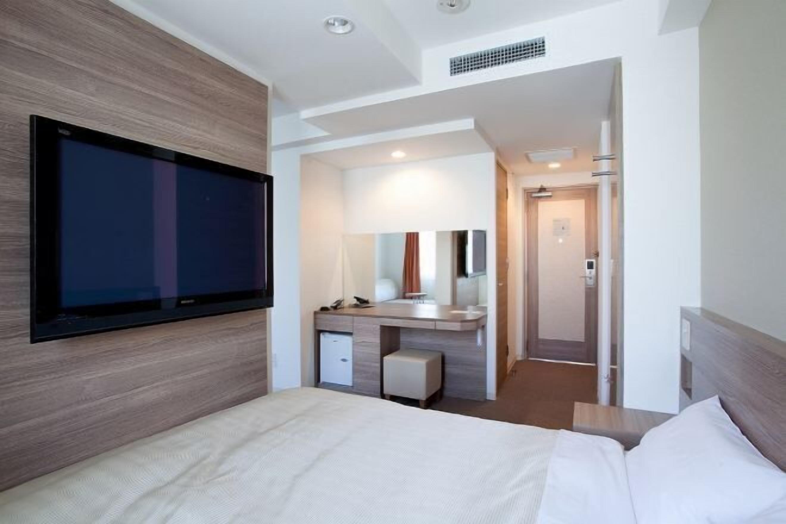 Ropa de cama de alta calidad, camas Select Comfort y escritorio 