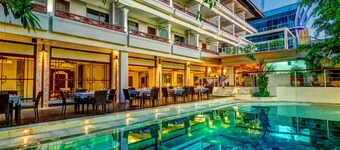 Maharani Beach Hotel