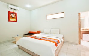 Quarto casal luxo | Escrivaninha, Wi-Fi de cortesia, roupa de cama