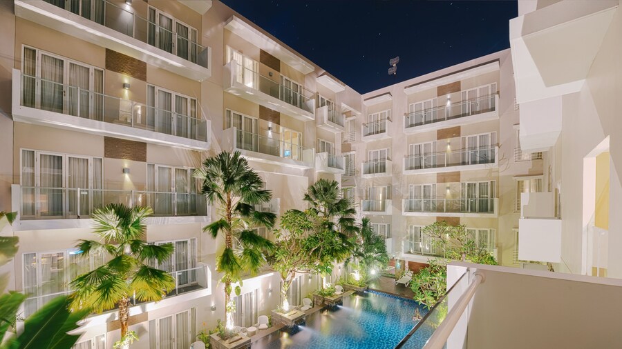 Grand Ixora Kuta Resort