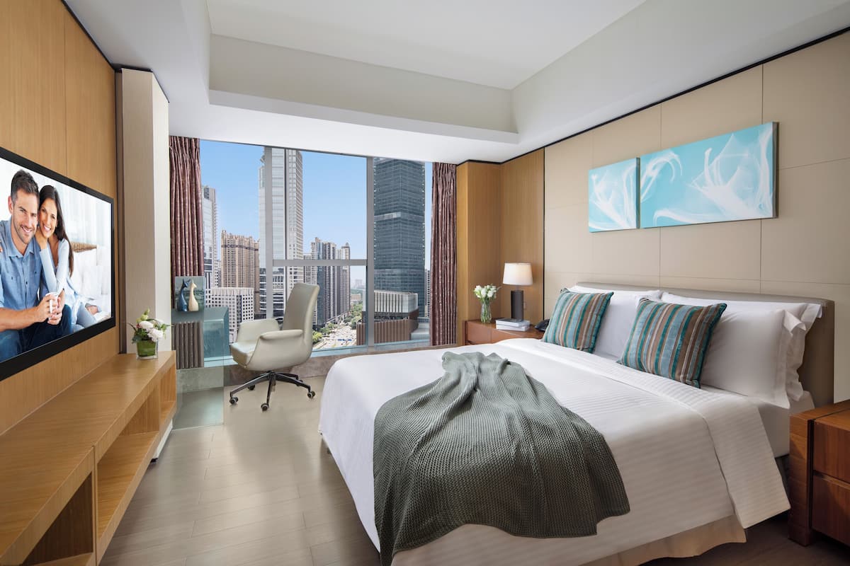 Executive Apartment, 3 Bedrooms, Kitchen, City View