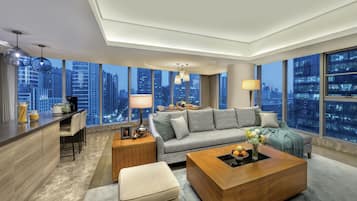 Premier Apartment, 3 Bedrooms, Kitchen, City View | Living room | Flat-screen TV, DVD player