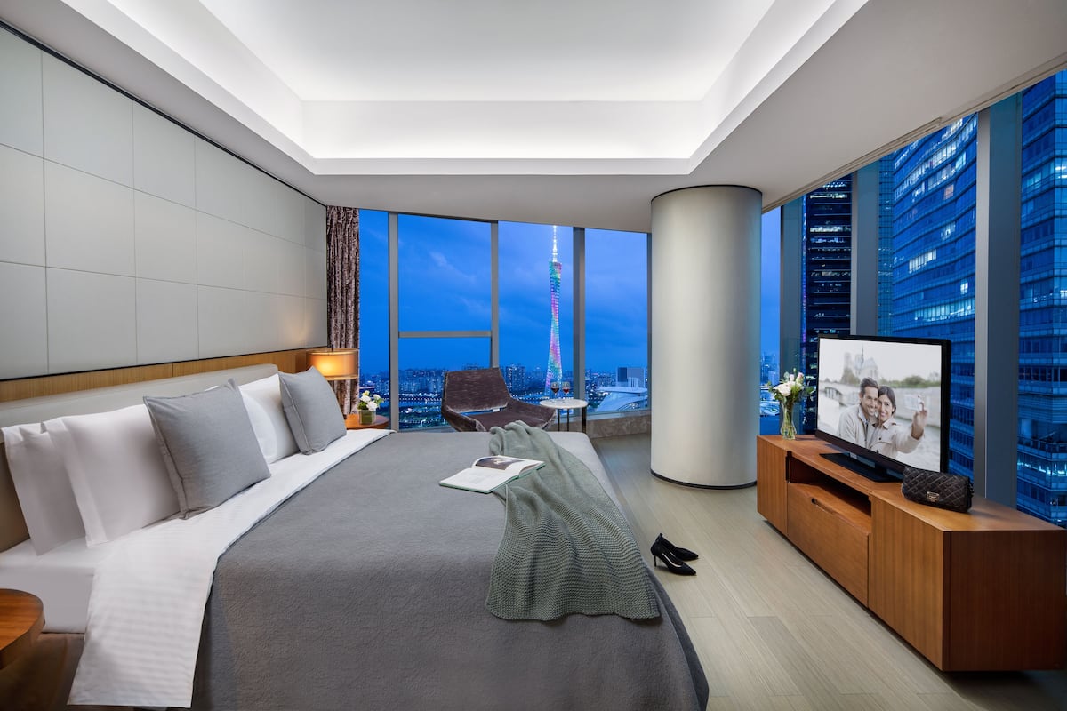 Executive appartement, 3 slaapkamers (with Canton Tower View) | Luxe beddengoed, donzen dekbedden, een kluis op de kamer