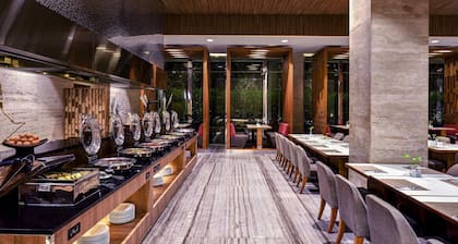 Grand Mercure Jakarta Harmoni