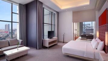 1 ห้องนอน, มินิบาร์, ตู้นิรภัยในห้องพัก, โต๊ะทำงาน