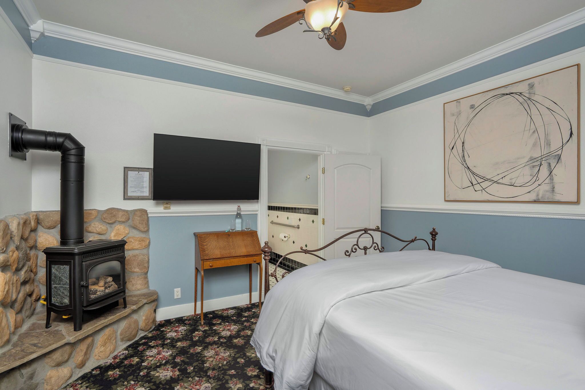 Brick Barn | Egyptian cotton sheets, premium bedding, pillowtop beds, minibar