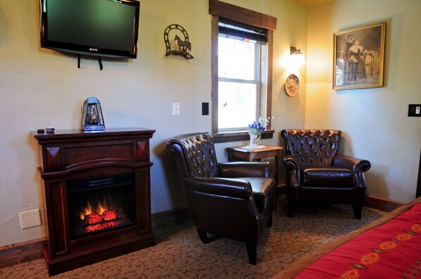 Kalyra Cottage | Living area - Polo House and Bungalows (Santa Ynez)