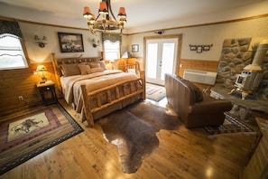 Sanford | Egyptian cotton sheets, premium bedding, pillowtop beds, minibar - ForFriends Inn Bed and Breakfast (Santa Ynez)