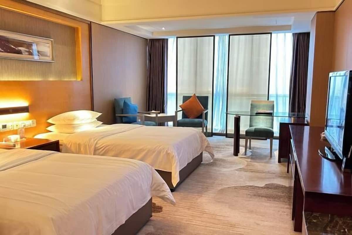 In-room safe, desk, iron/ironing board, free WiFi