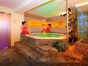 Indoor spa tub