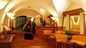 Unclassified image, 5 of 43, button - Hotel Lamm (Vipiteno)