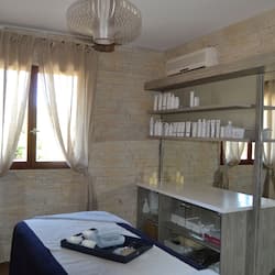 Sauna, hot tub, steam room, body treatments, body wraps, body scrubs