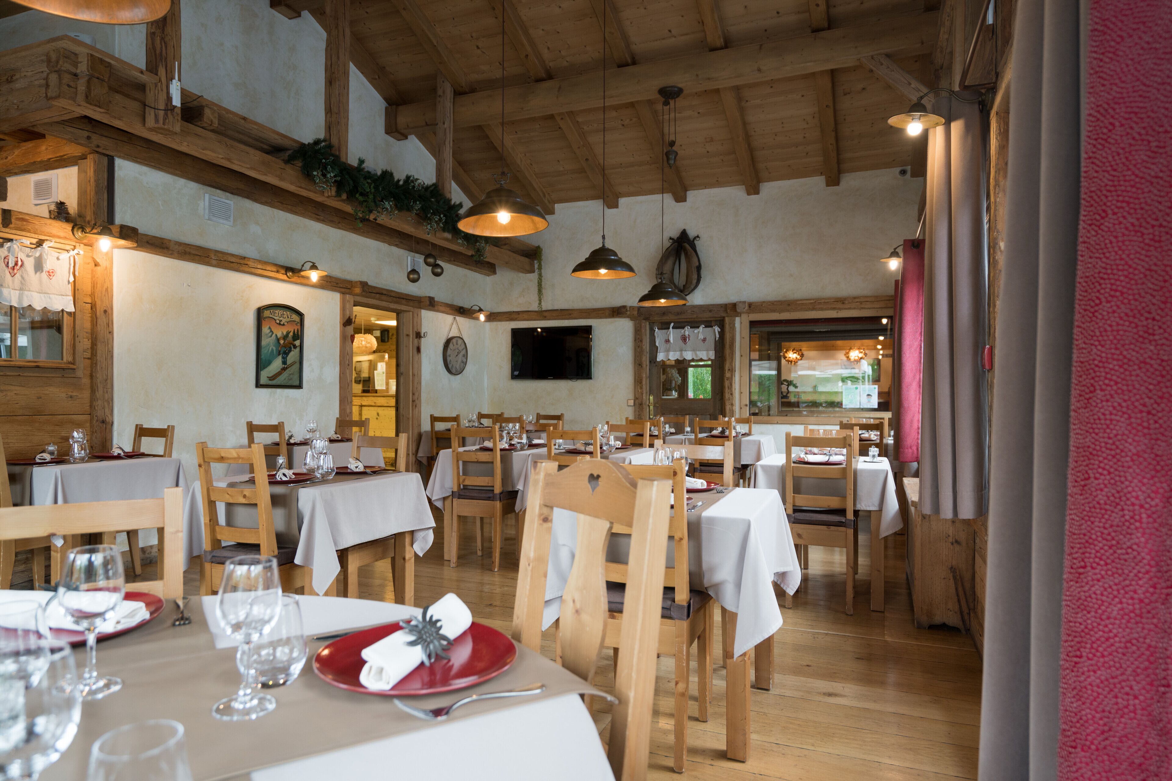 lunch and dinner served, local cuisine