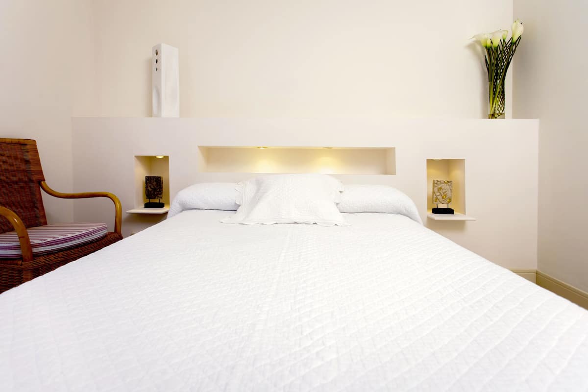 2 bedrooms, premium bedding, in-room safe, individually decorated