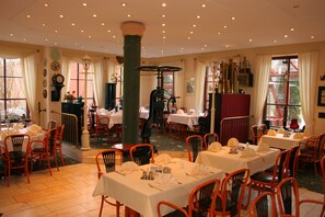 Daily buffet breakfast (EUR 15 per person)