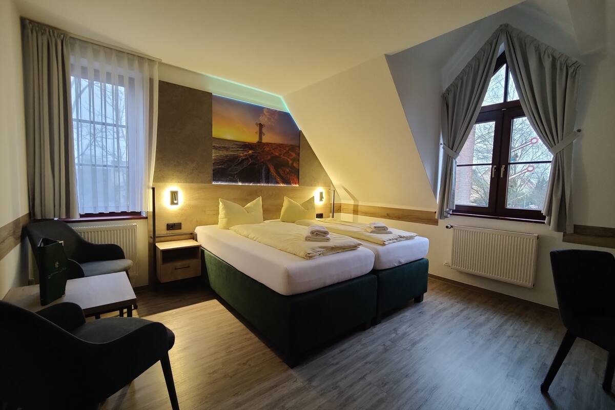 standard double room | 1 bedroom, premium bedding, minibar, individually decorated