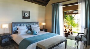 Ropa de cama de alta calidad y minibar 