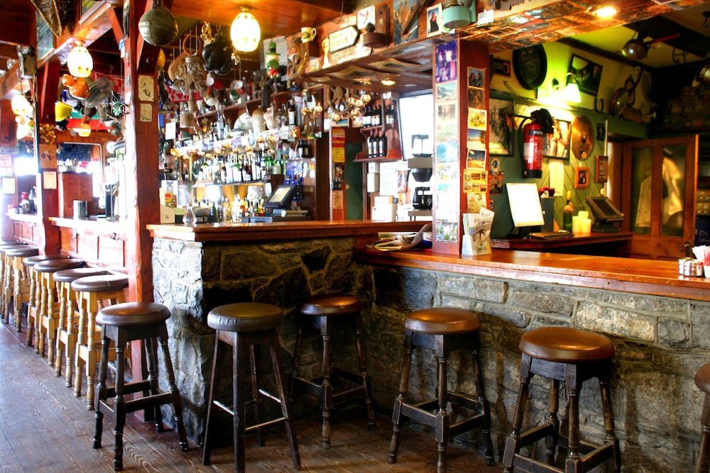 Maddens Bridge Bar & Restaurant by null