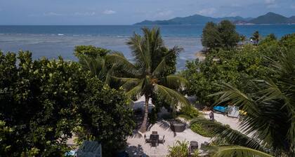 Le Repaire - Boutique Hotel & Restaurant