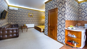 Basic Double Room Single Use, 1 Bedroom | Living area | Plasma TV - Apart Hotel Clumba (Odesa)