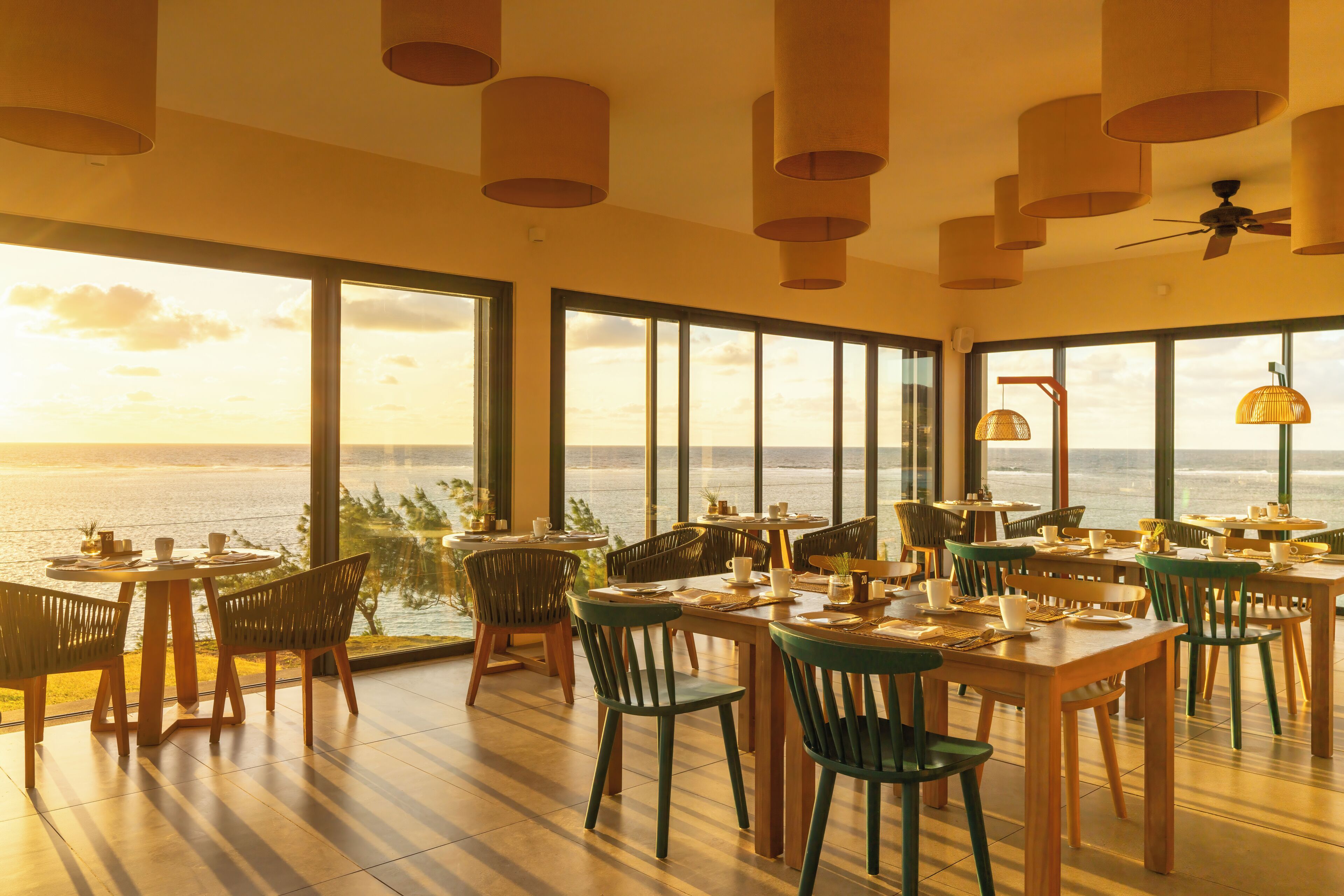 Spécialités Cuisine internationale, vue sur la mer 