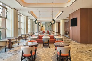 Restaurant - Hilton Garden Inn Yingkou Zhanqian (Yingkou)