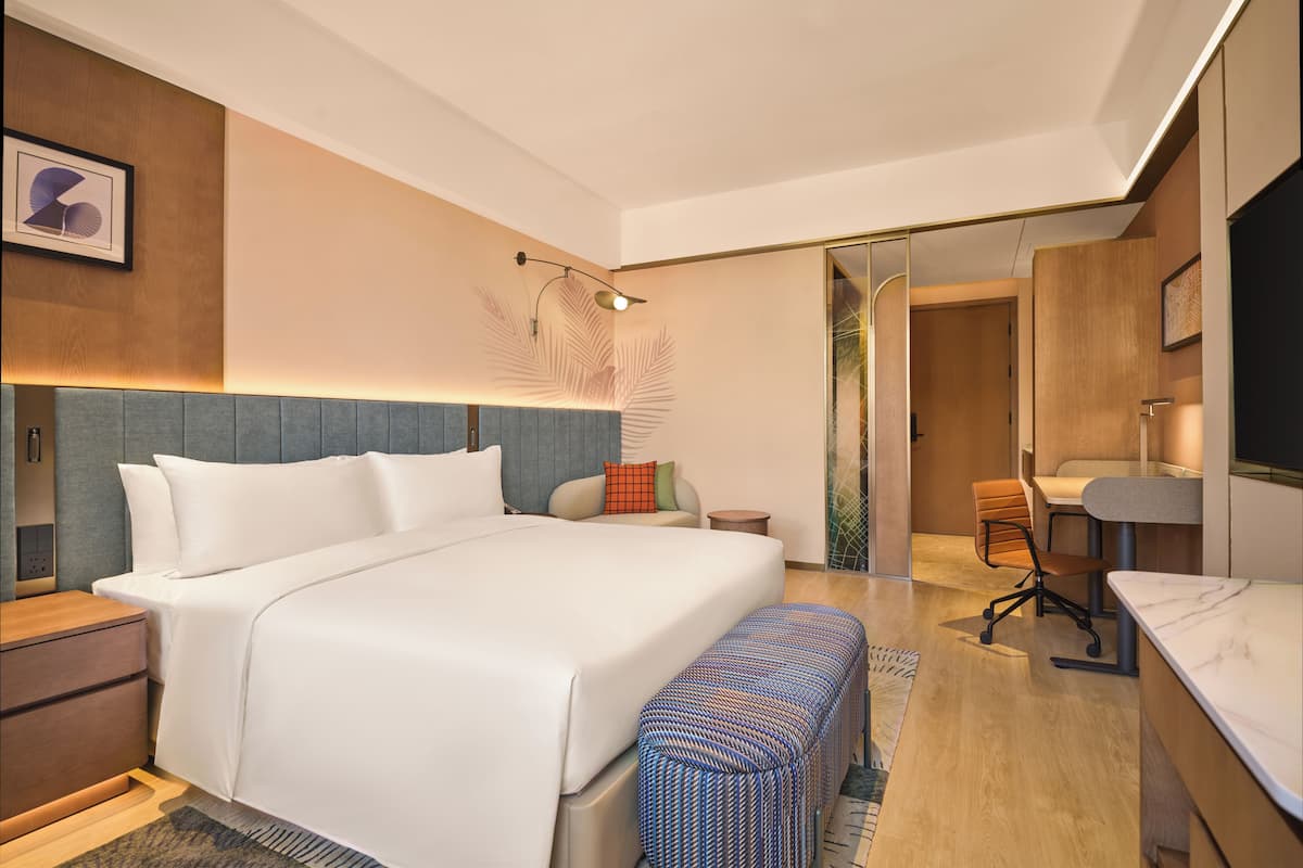 Room, 1 King Bed | Free wired Internet