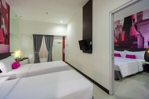 Superior Room | Minibar, in-room safe, desk, rollaway beds - favehotel Pluit Junction (Jakarta)