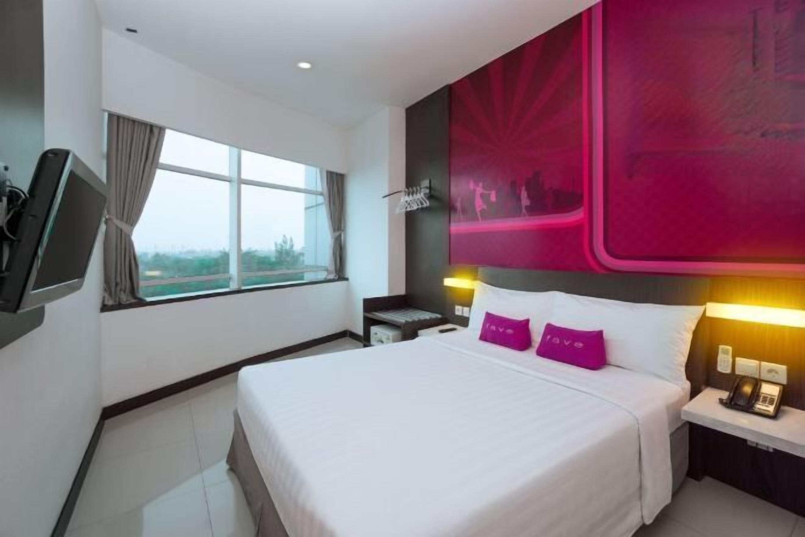 Minibar, in-room safe, desk, rollaway beds