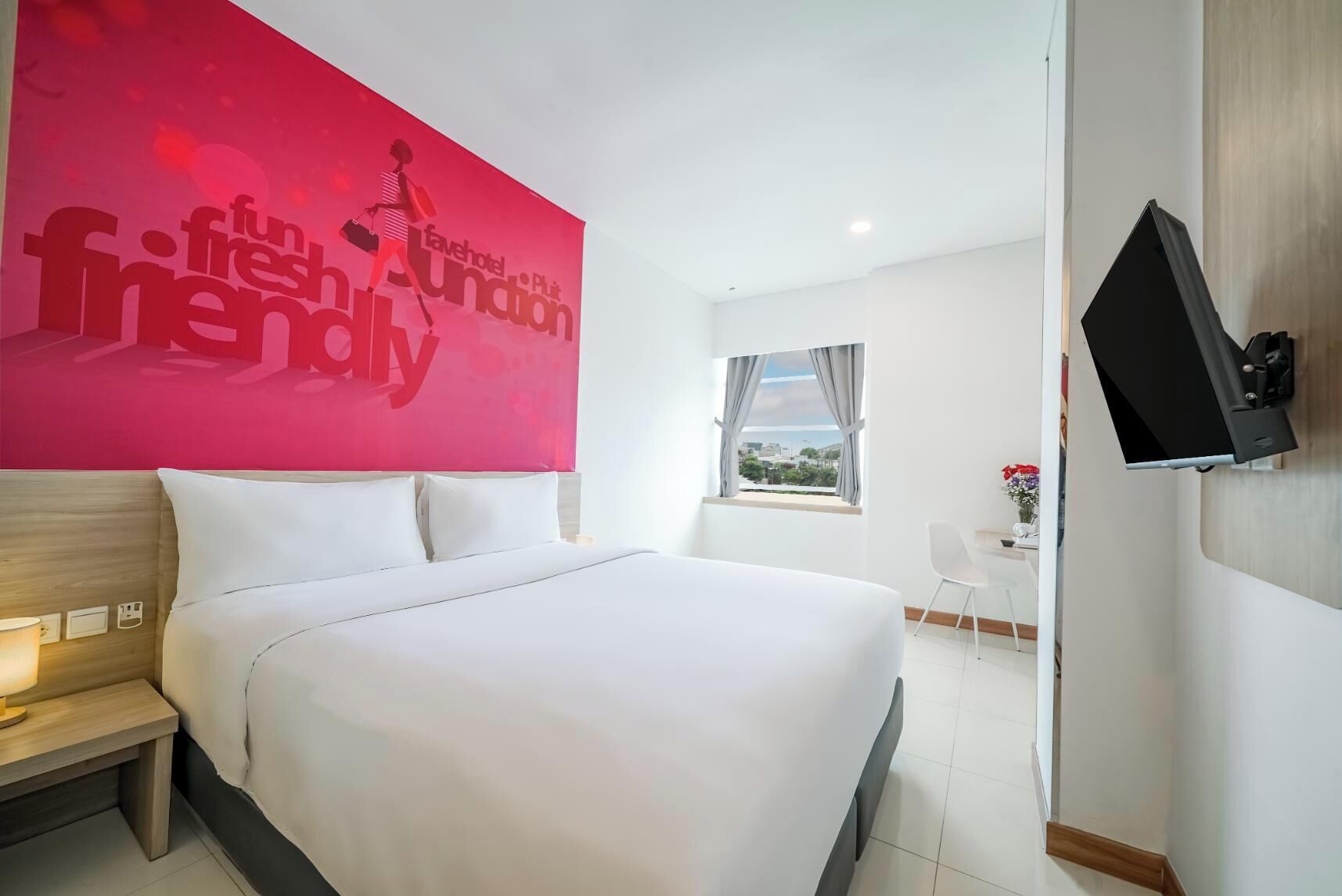Minibar, in-room safe, desk, rollaway beds