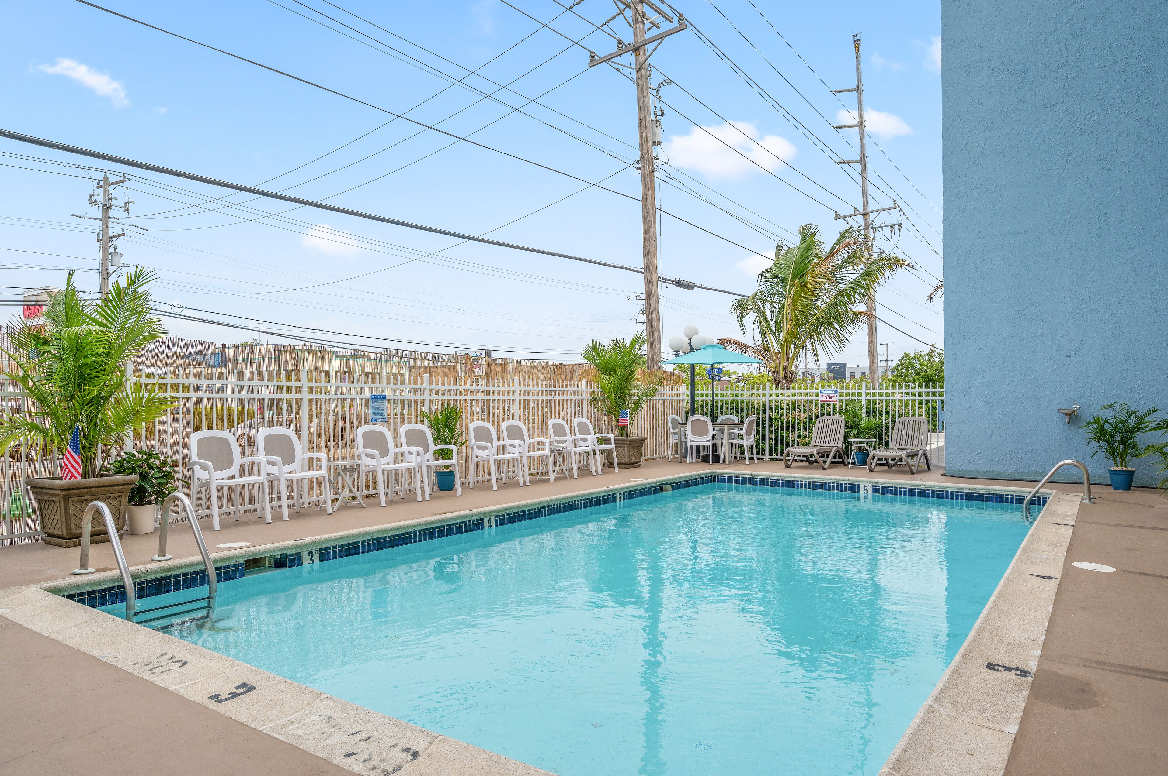 Sesongbasert utendørsbasseng