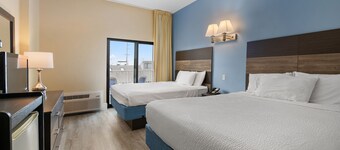 Coastal Palms Inn & Suites