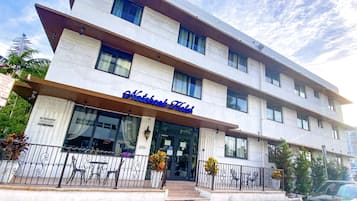 Mặt tiền nơi lưu trú
