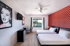STANDARD TWIN ROOM | Premium bedding, individually decorated, individually furnished - Notebook Miami Beach (Miami Beach)