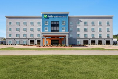 Holiday Inn Express & Suites Forrest City by IHG