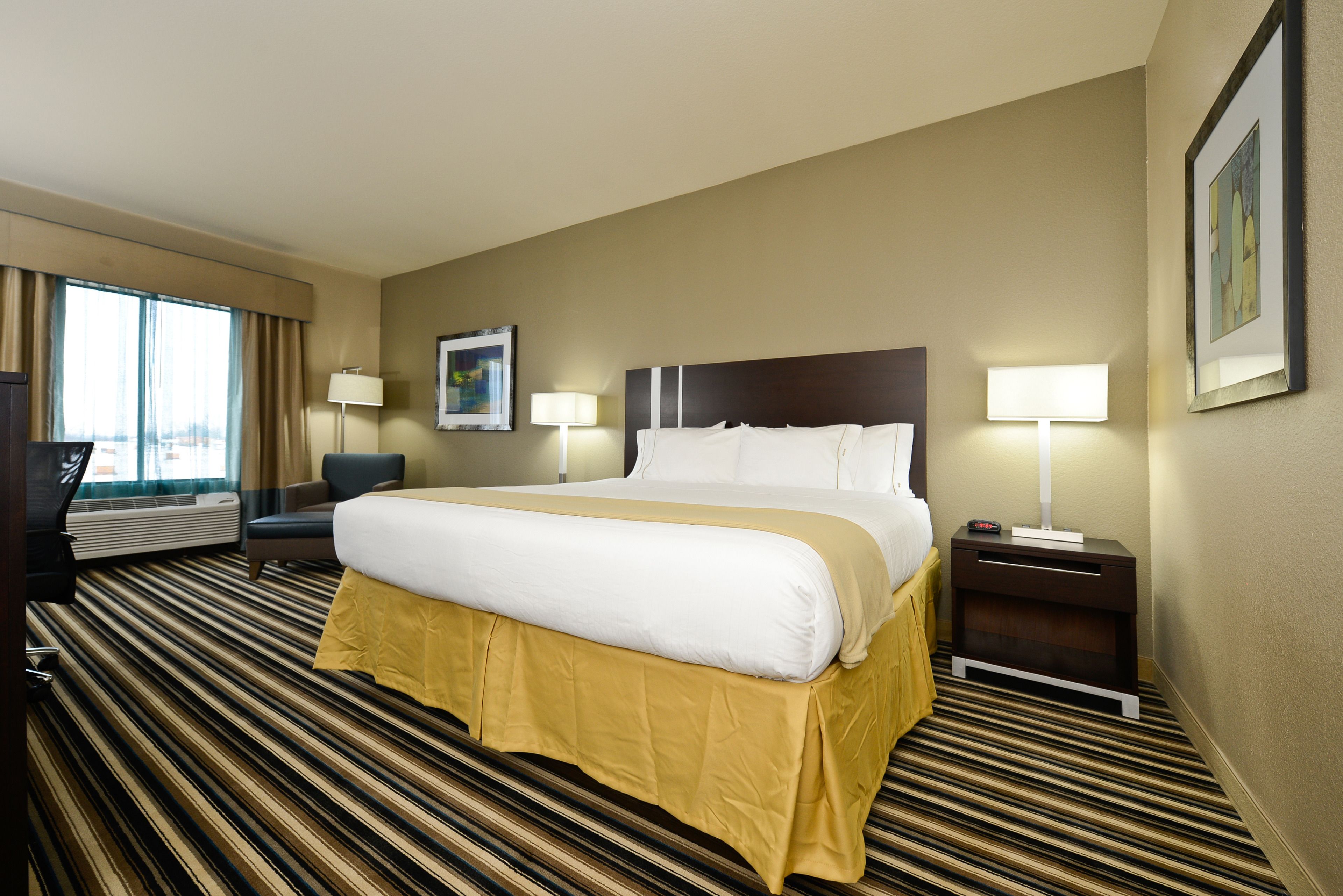 1 bedroom, in-room safe, individually decorated, individually furnished