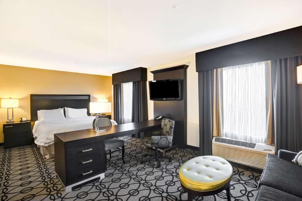 Premium bedding, in-room safe, iron/ironing board, rollaway beds
