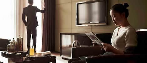 Suite Superior, 1 letto king | 1 camera, minibar, una cassaforte in camera, una scrivania