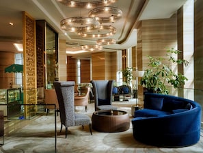 2 restaurants, spécialités Cuisine internationale