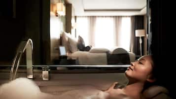 Deluxe Room, 1 King Bed