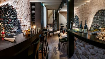Bar (en la propiedad)