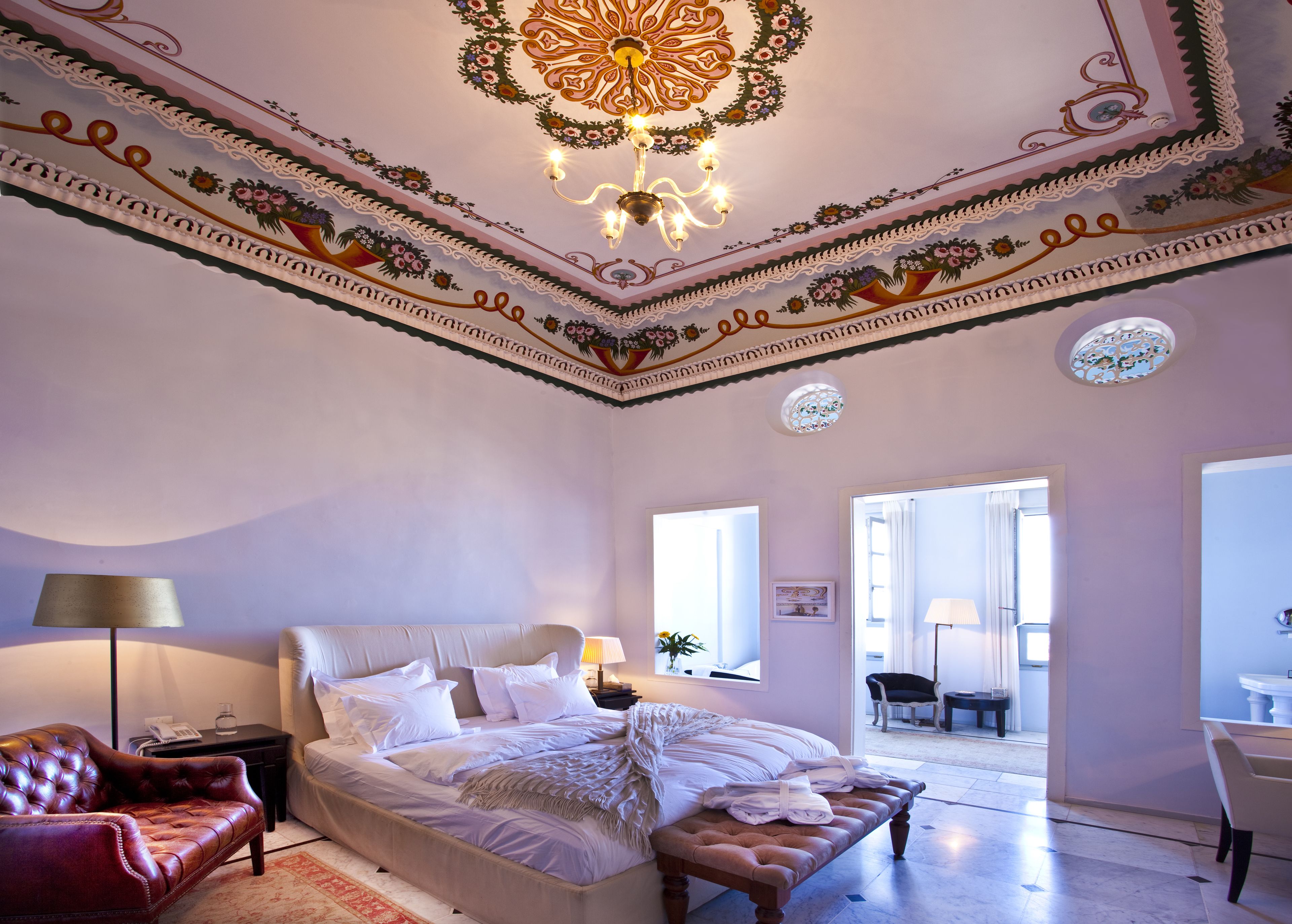 presidential suite | egyptian cotton sheets, hypo-allergenic bedding, select comfort beds