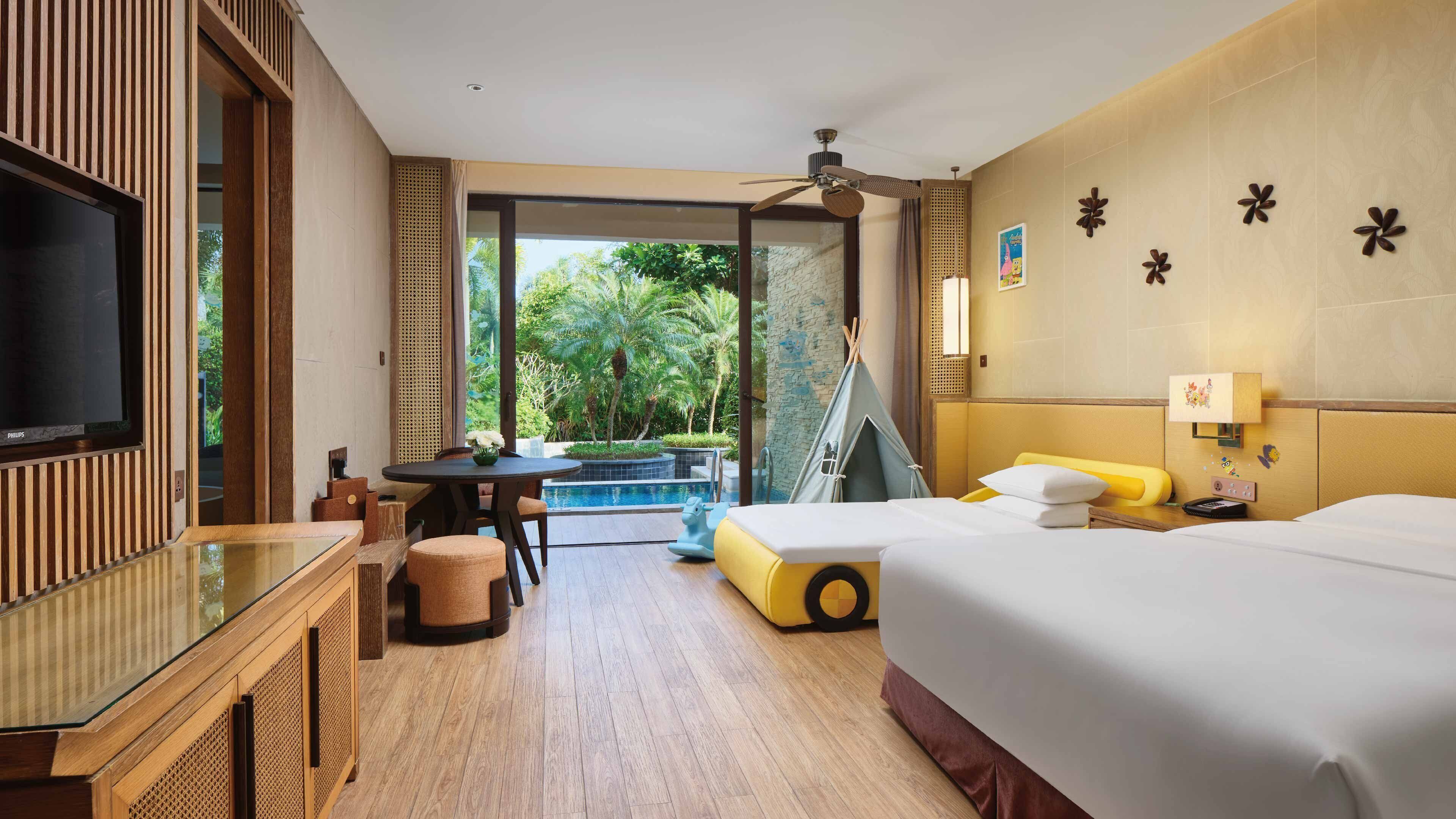 Phòng Premium, 1 giường cỡ king, quang cảnh vườn (with 1 Kids Bed) | Bộ đồ giường kháng dị ứng, minibar, két bảo mật tại phòng, bàn 