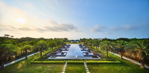 Crowne Plaza Hailing Island by IHG