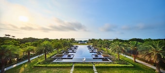 Crowne Plaza Hailing Island by IHG